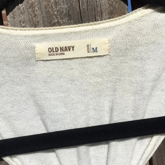 OLD NAVY cream sleeveless cardigan - Picture 3 of 5